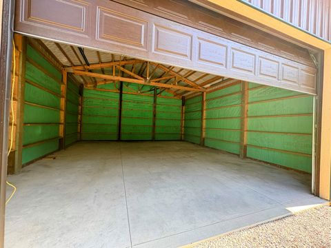 Tiny photo for 15934 Fir Road, La Pine, OR 97739 (MLS # 220205133)