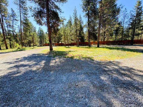 Tiny photo for 15934 Fir Road, La Pine, OR 97739 (MLS # 220205133)