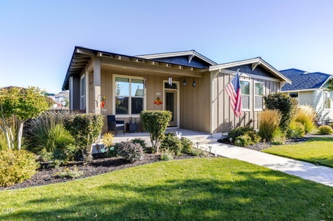 Photo of 770 NE Whistle Way, Prineville, OR 97754 (MLS # 220229406)