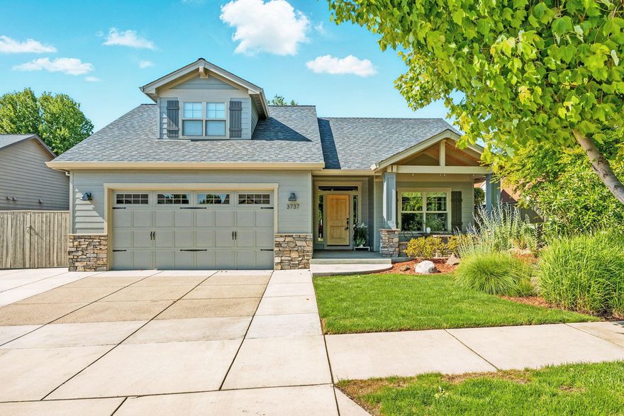 Charming Craftsman in highly sought-after Summerfield neighborhood.  Exterior freshly painted in May, adding great curb appeal.  
Mainly single-level living, with a bonus/flex room on the upper level.  On the main level, hand-carved hickory floors complement 
alderwood doors and cabinets.  Exquisite granite countertops provide serenity, strength, and beauty, and vaulted ceilings maximize the interior space throughout.  The large primary bedroom features a spacious spa shower, walk-in closet, and built-in cabinets.  Great room has a gas fireplace and sliding glass doors to the outdoor patio.  Bedroom #3 near front entry has double doors and would function well as a home office.  Two-car finished garage has a separate storage room and good access to the side yard, RV parking and utility shed.    City park with pickleball courts/playground, golf courses, and several wineries nearby.