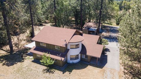 Tiny photo for 925 Meadow View Drive, Williams, OR 97544 (MLS # 220223660)