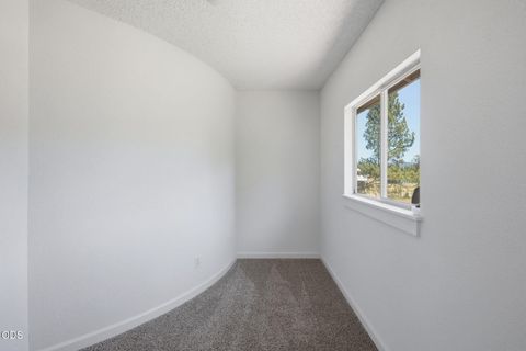 Tiny photo for 925 Meadow View Drive, Williams, OR 97544 (MLS # 220223660)