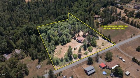 Tiny photo for 925 Meadow View Drive, Williams, OR 97544 (MLS # 220223660)