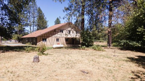 Tiny photo for 925 Meadow View Drive, Williams, OR 97544 (MLS # 220223660)