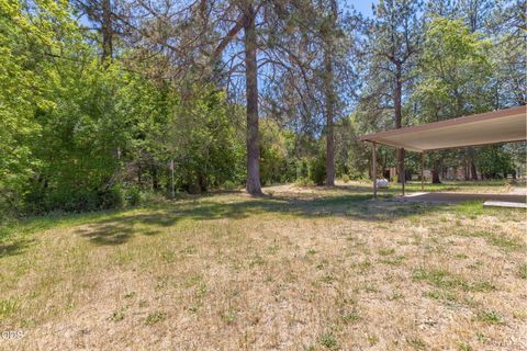 Tiny photo for 925 Meadow View Drive, Williams, OR 97544 (MLS # 220223660)