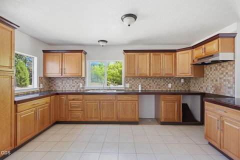 Tiny photo for 925 Meadow View Drive, Williams, OR 97544 (MLS # 220223660)