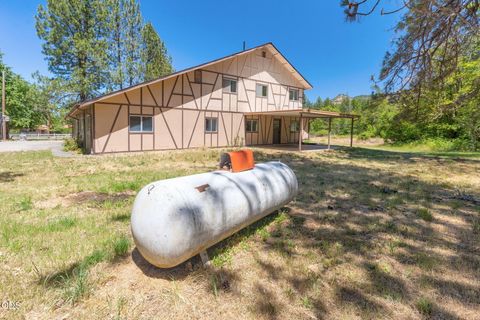Tiny photo for 925 Meadow View Drive, Williams, OR 97544 (MLS # 220223660)