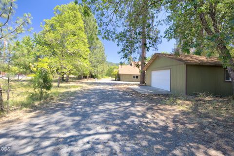 Tiny photo for 925 Meadow View Drive, Williams, OR 97544 (MLS # 220223660)