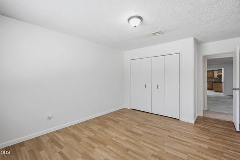 Tiny photo for 925 Meadow View Drive, Williams, OR 97544 (MLS # 220223660)