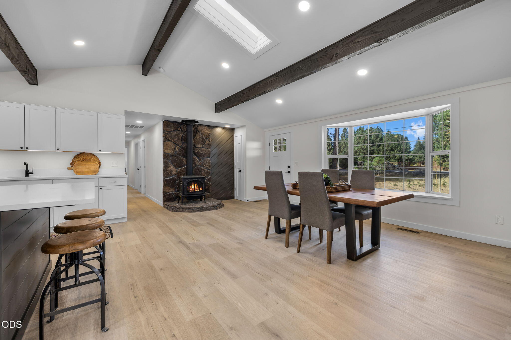 60343 Hiawatha Lane