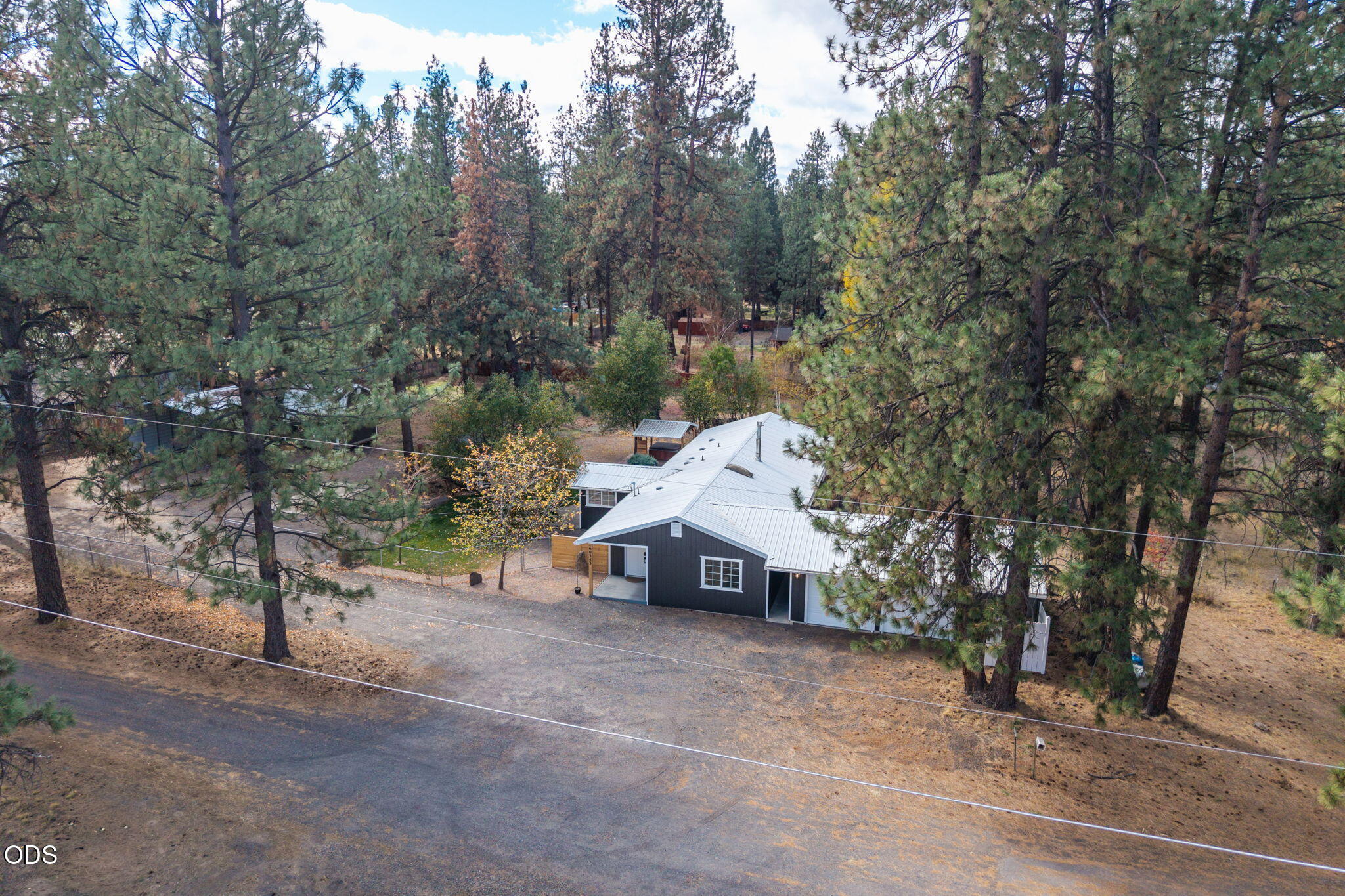 60343 Hiawatha Lane