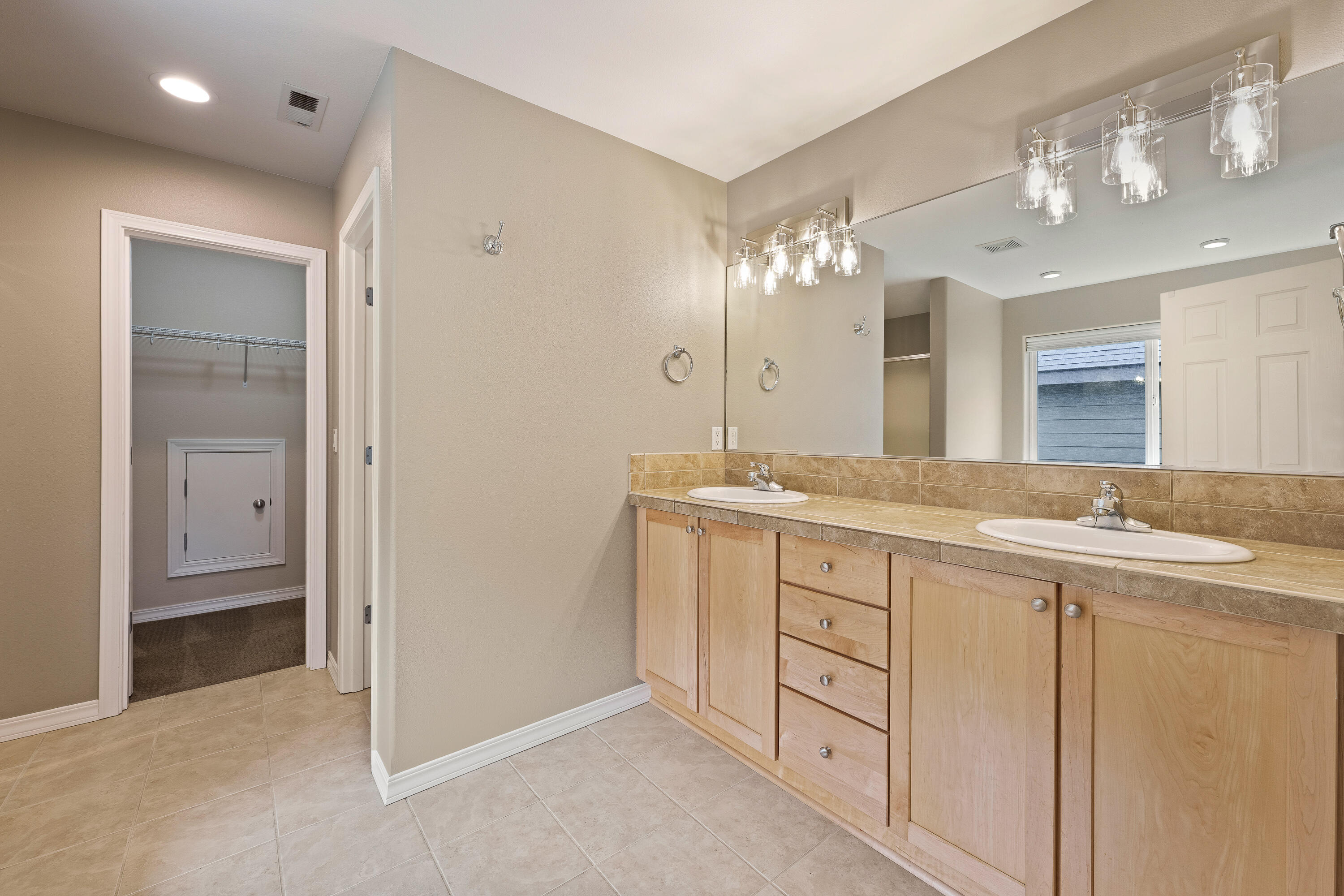 River Canyon Estates - Residential