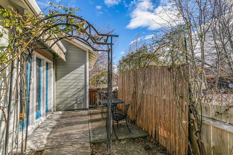 Tiny photo for 139 N Wightman Street, Ashland, OR 97520 (MLS # 220215521)
