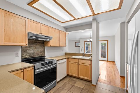 Tiny photo for 139 N Wightman Street, Ashland, OR 97520 (MLS # 220215521)