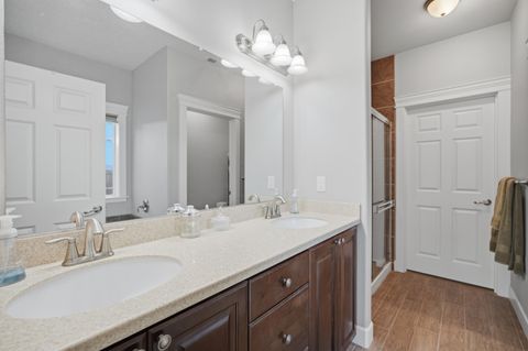 Tiny photo for 17463 Egret Drive, Bend, OR 97707 (MLS # 220217348)