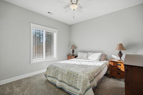 Tiny photo for 17463 Egret Drive, Bend, OR 97707 (MLS # 220217348)