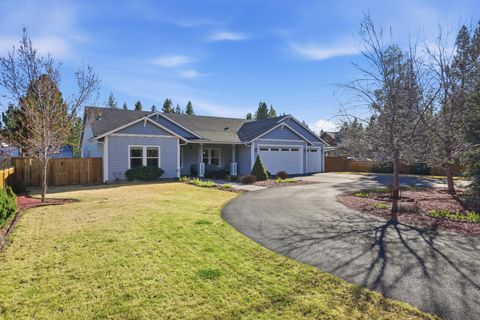 Tiny photo for 17463 Egret Drive, Bend, OR 97707 (MLS # 220217348)