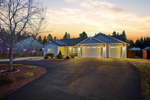 Tiny photo for 17463 Egret Drive, Bend, OR 97707 (MLS # 220217348)