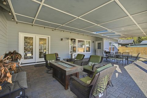 Tiny photo for 17463 Egret Drive, Bend, OR 97707 (MLS # 220217348)