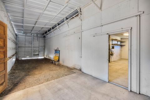 Tiny photo for 2752 SW Aaron Street, Madras, OR 97741 (MLS # 220215202)