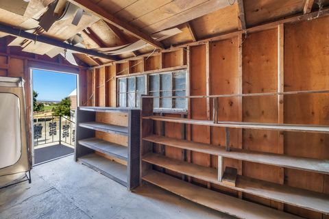 Tiny photo for 2752 SW Aaron Street, Madras, OR 97741 (MLS # 220215202)