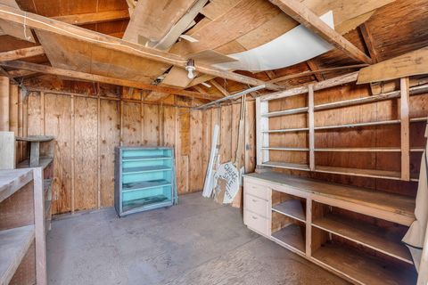 Tiny photo for 2752 SW Aaron Street, Madras, OR 97741 (MLS # 220215202)