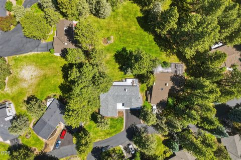 Tiny photo for 20422 Bullblock Road, Bend, OR 97702 (MLS # 220223299)