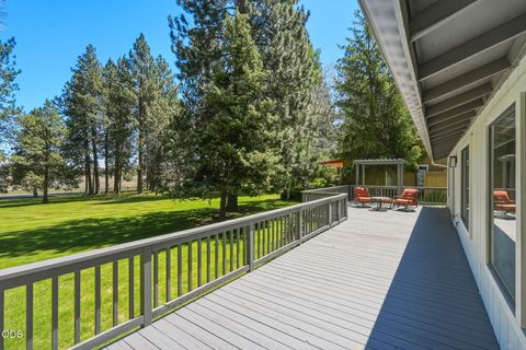 Tiny photo for 20422 Bullblock Road, Bend, OR 97702 (MLS # 220223299)