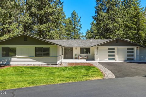 Photo of 20422 Bullblock Road, Bend, OR 97702 (MLS # 220223299)
