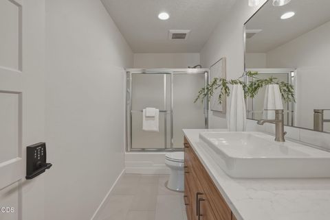 Tiny photo for 20422 Bullblock Road, Bend, OR 97702 (MLS # 220223299)