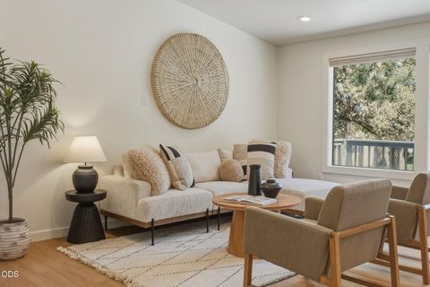 Tiny photo for 20422 Bullblock Road, Bend, OR 97702 (MLS # 220223299)
