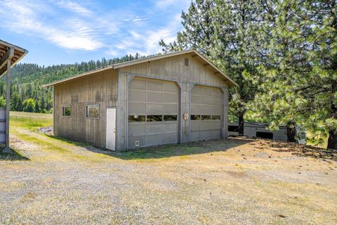 Tiny photo for 1247 Panther Gulch Road, Williams, OR 97544 (MLS # 220217471)