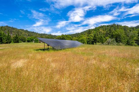 Tiny photo for 1247 Panther Gulch Road, Williams, OR 97544 (MLS # 220217471)