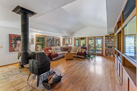 Tiny photo for 1247 Panther Gulch Road, Williams, OR 97544 (MLS # 220217471)