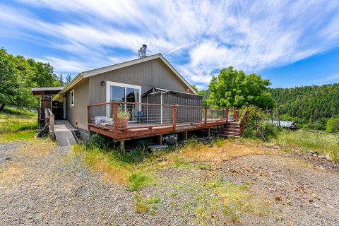 Tiny photo for 1247 Panther Gulch Road, Williams, OR 97544 (MLS # 220217471)