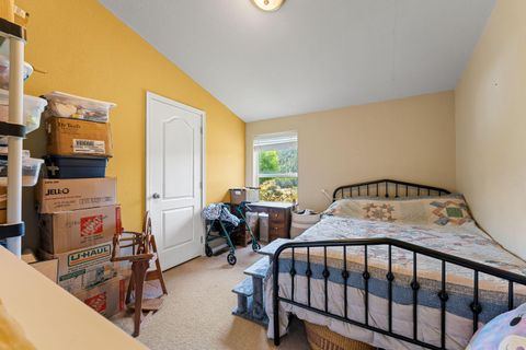 Tiny photo for 1247 Panther Gulch Road, Williams, OR 97544 (MLS # 220217471)