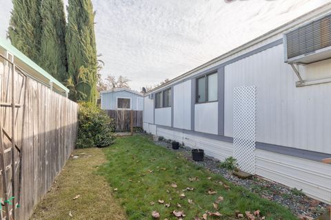 Tiny photo for 318 Sandlewood Drive, Grants Pass, OR 97526 (MLS # 220214351)