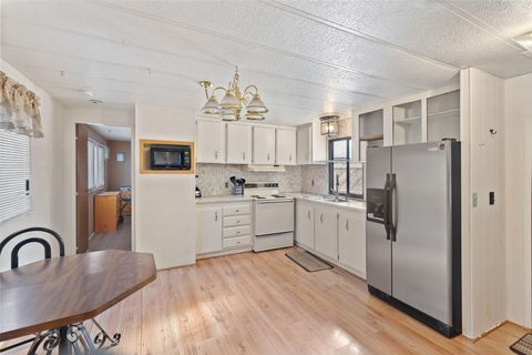 Tiny photo for 318 Sandlewood Drive, Grants Pass, OR 97526 (MLS # 220214351)