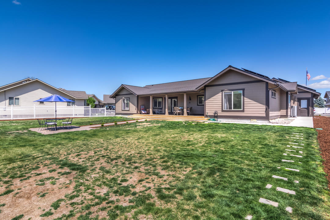 Meadow Lakes Estate - Residential