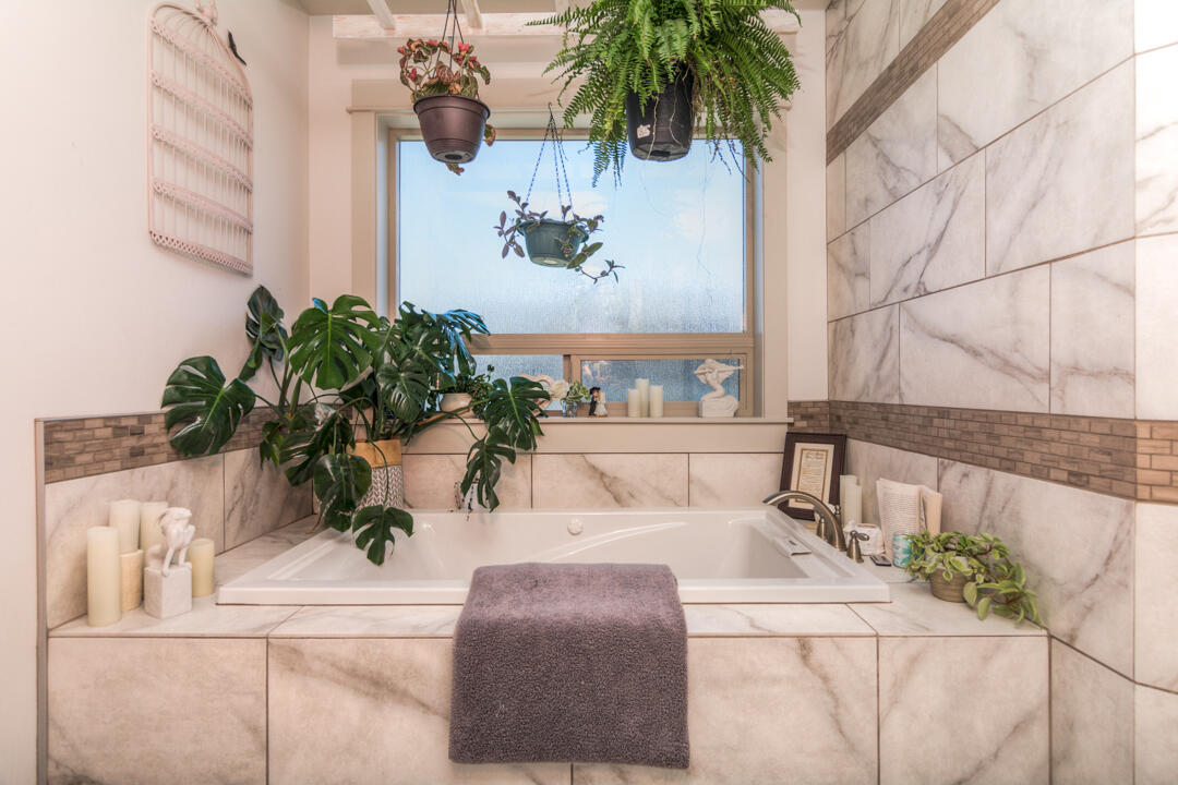 Meadow Lakes Estate - Residential