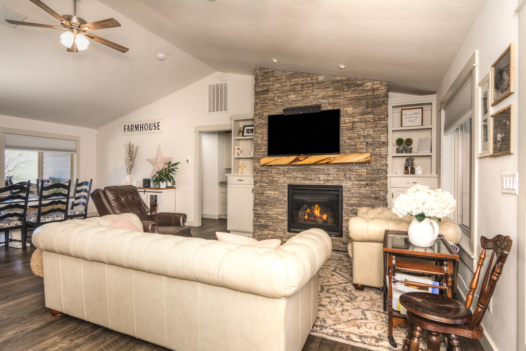 Meadow Lakes Estate - Residential