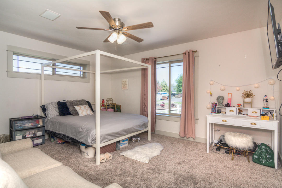 Meadow Lakes Estate - Residential