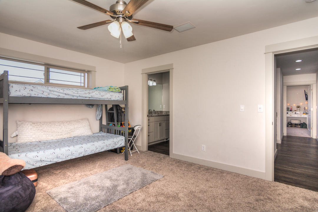 Meadow Lakes Estate - Residential