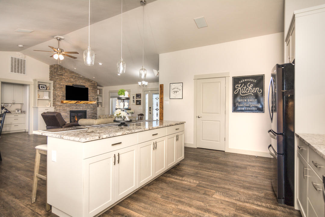 Meadow Lakes Estate - Residential