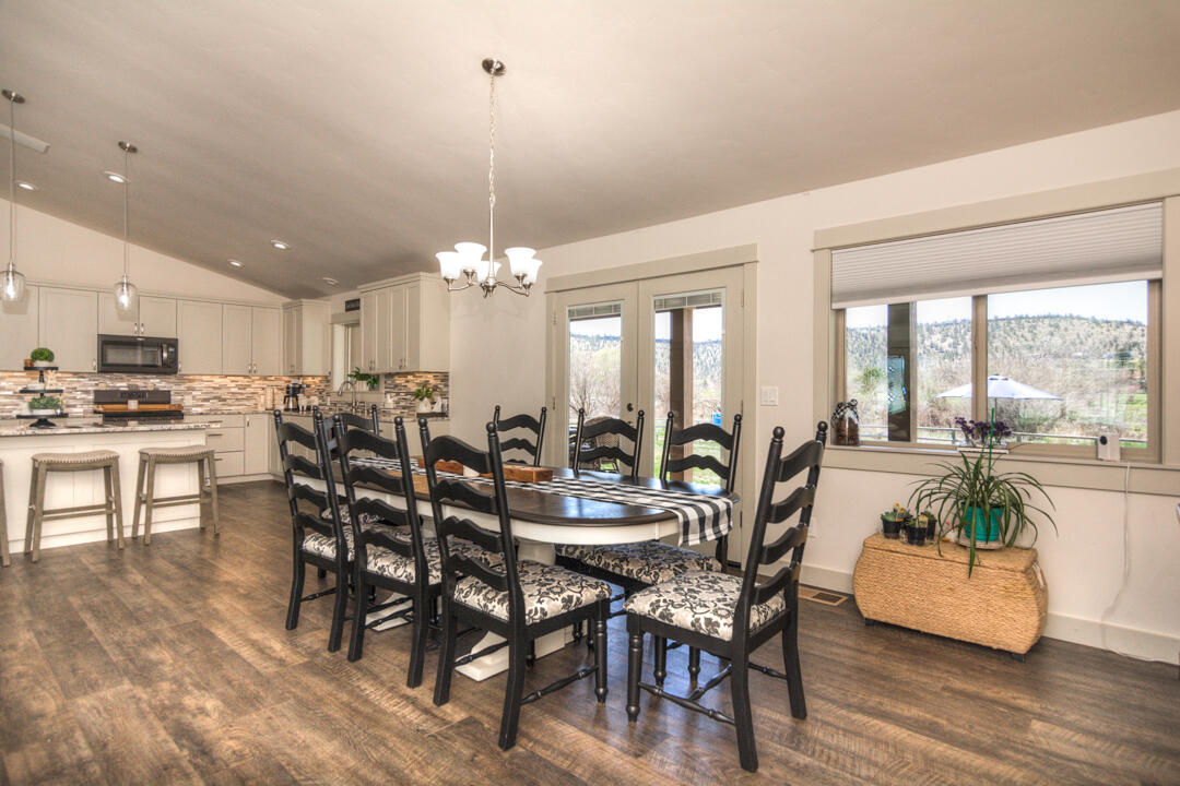 Meadow Lakes Estate - Residential