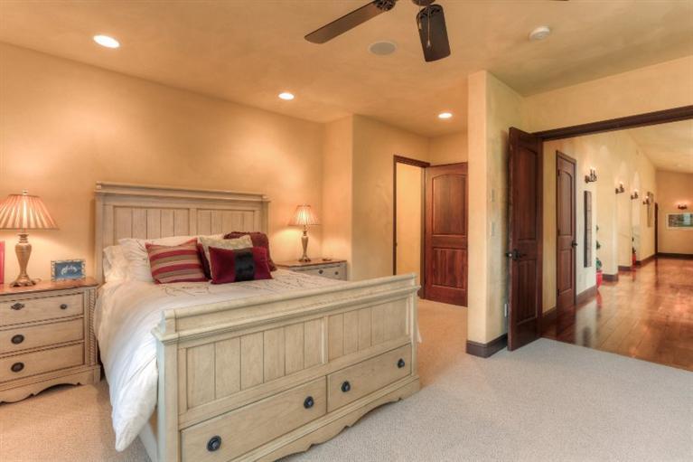 Saddle Ridge - Residential