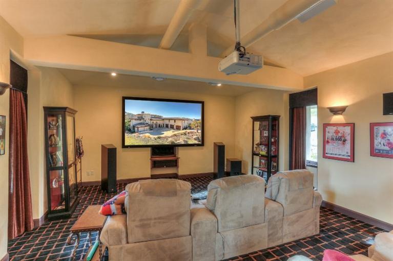 Saddle Ridge - Residential