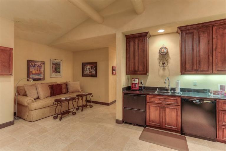 Saddle Ridge - Residential