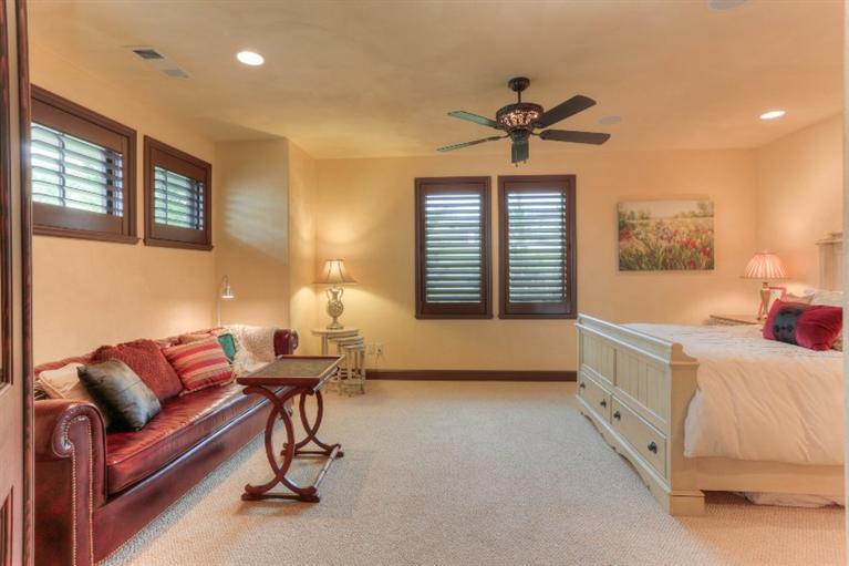 Saddle Ridge - Residential