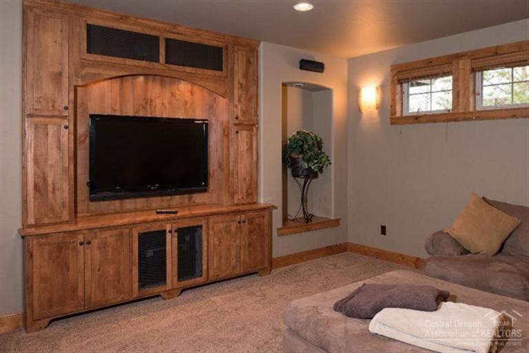 Fairway Point Villag - Residential